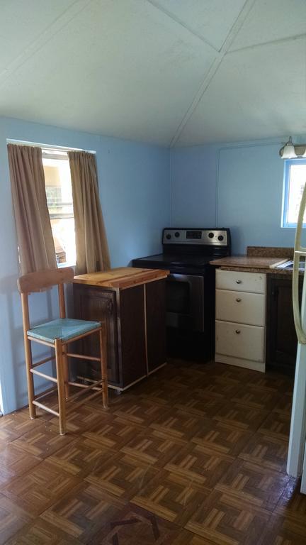 1 Beige Cozy Bungalow Or 1 White Cozy Efficiency Cottage In Titusville Exteriér fotografie